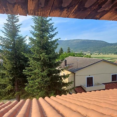 Villa Rosa Caporciano Buitenkant foto
